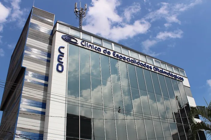 Clínica de Especialidades Oftalmológicas – sede principal Medellin