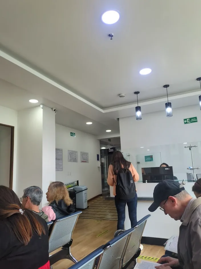 CLINICA OFTALMOLOGICA VISION COLOMBIA