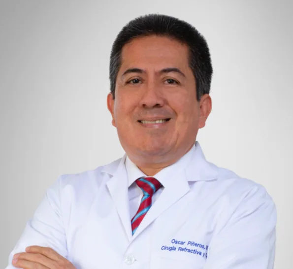 Dr. Oscar Enrique Piñeros Sánchez, Oftalmólogo