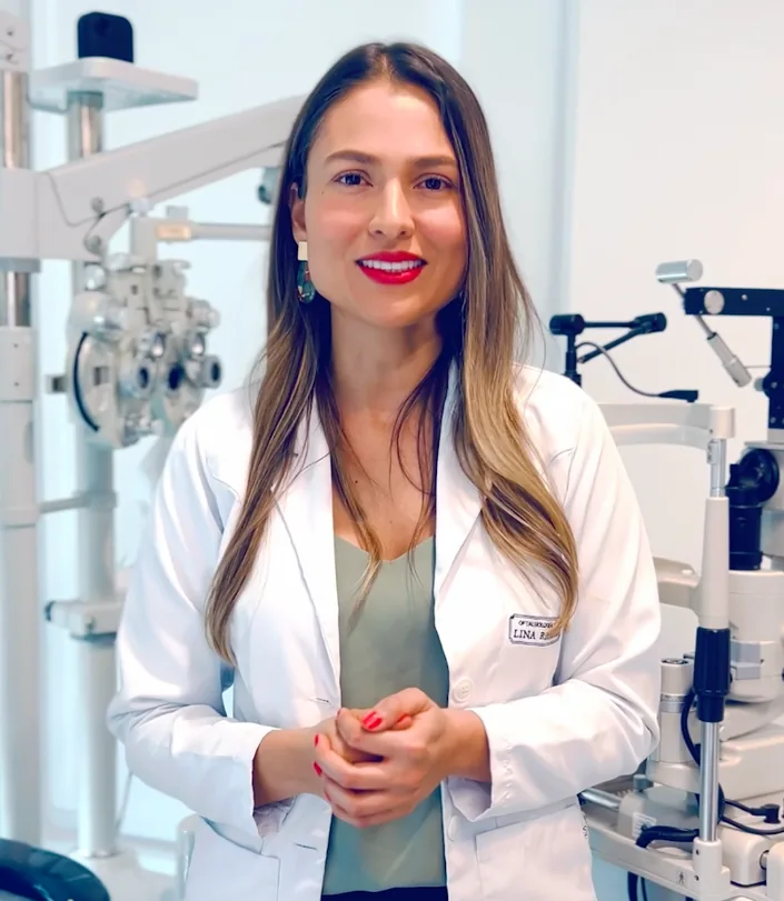 Dra. Lina Ramírez, Retinóloga.