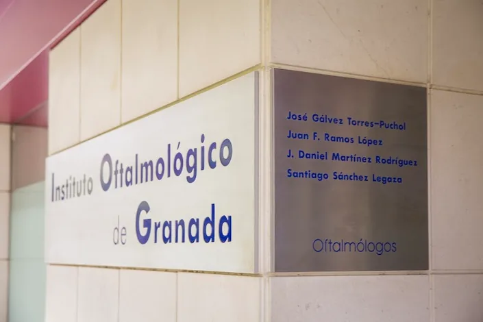 Instituto Oftalmológico de Granada – Clínica Oftalmológica.