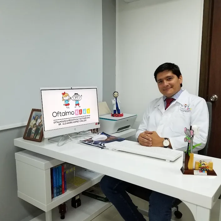 Oftalmokids – Dr. Alejandro Gómez Giraldo – Oftalmólogo