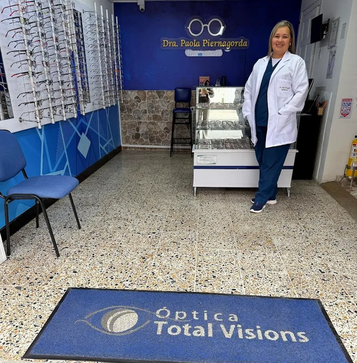 Óptica Total Visions – Dra. Paola Piernagorda